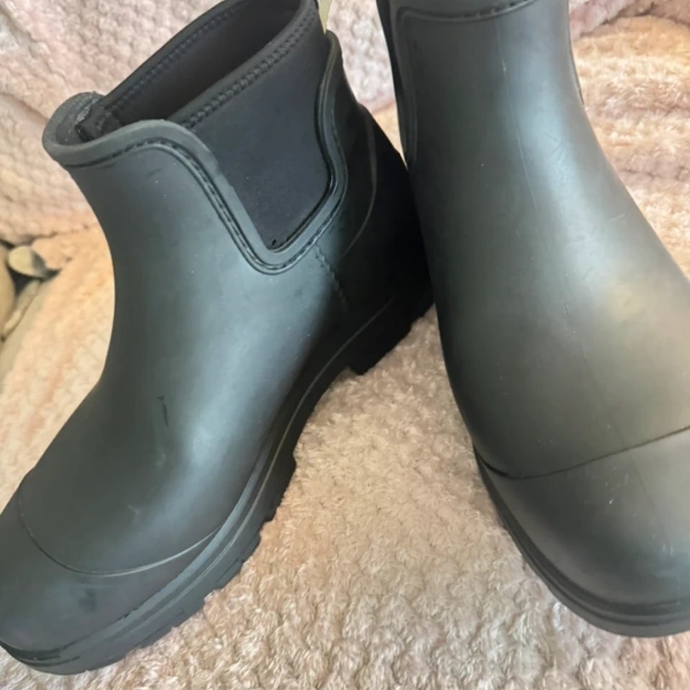 UGG Black Winter Rain Boots